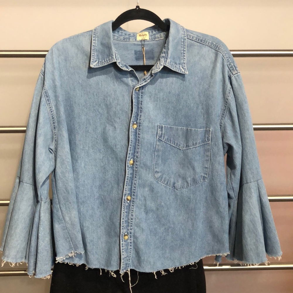 Relove Denim Raw Edge Flare Sleeve Top
